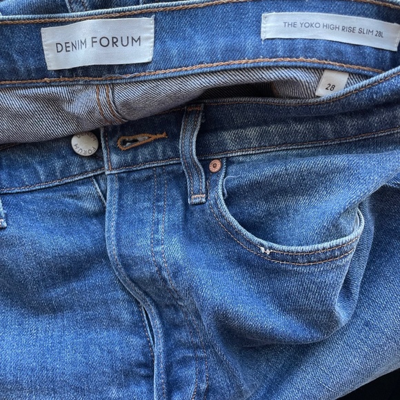 Aritzia Denim Forum Women’s Slim Jeans Medium Wash - Picture 5 of 5